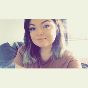 Meet your Posher, Courtney